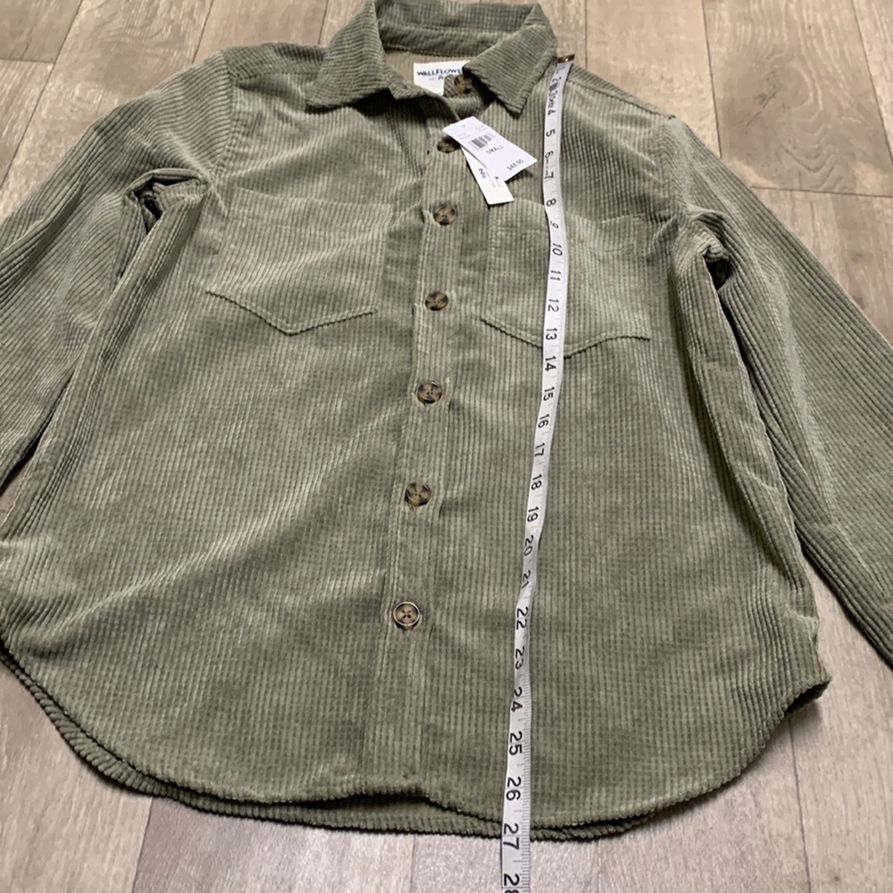 Womens NWT Wallflower Corduroy Button Up Long Sleeve Shirt - Picture 3 of 7